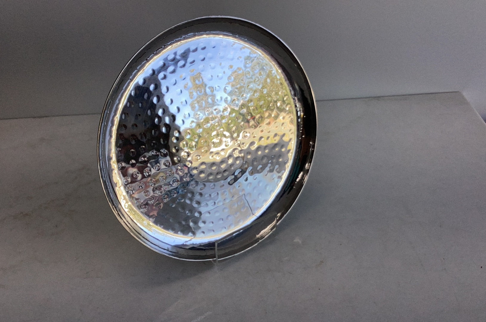 HAMMERED ROUND THALI  8''