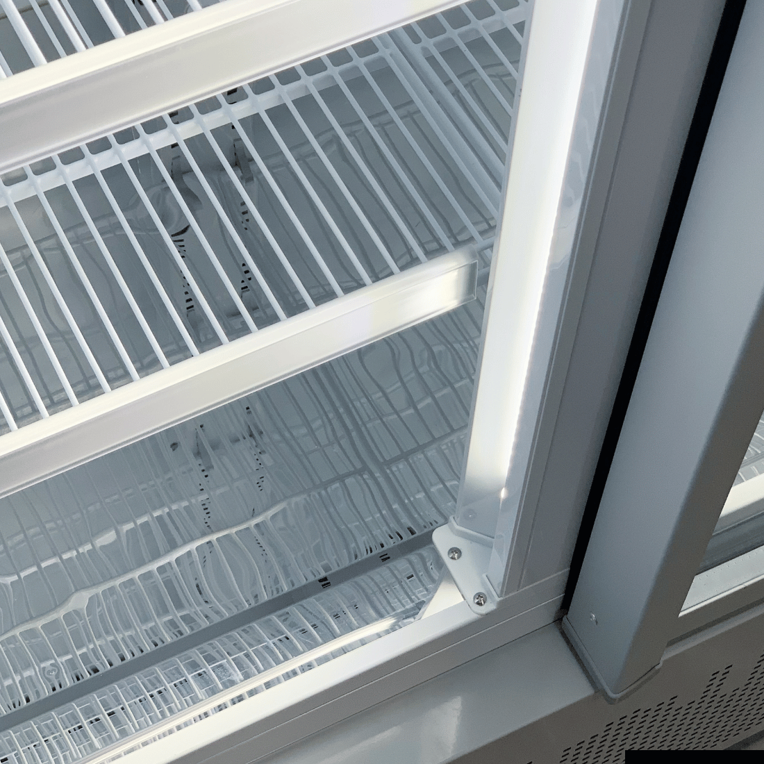 Thermaster Door Supermarket Fridge Black - LG-600BGBM