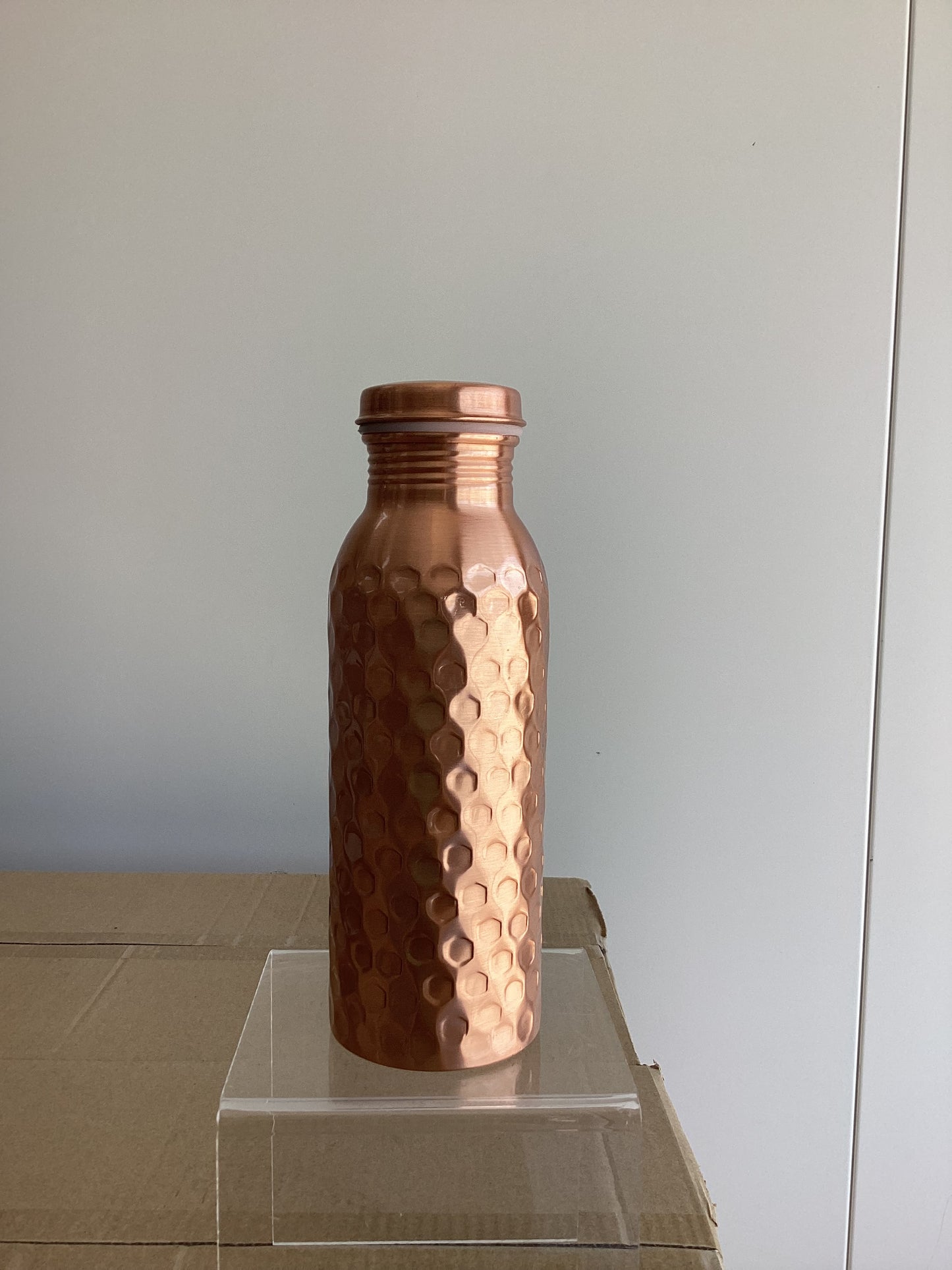 Big Hammered Copper Bottle 750 ml (Inner Cap)