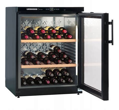 WKb 1712 Barrique Wine storage fridge
