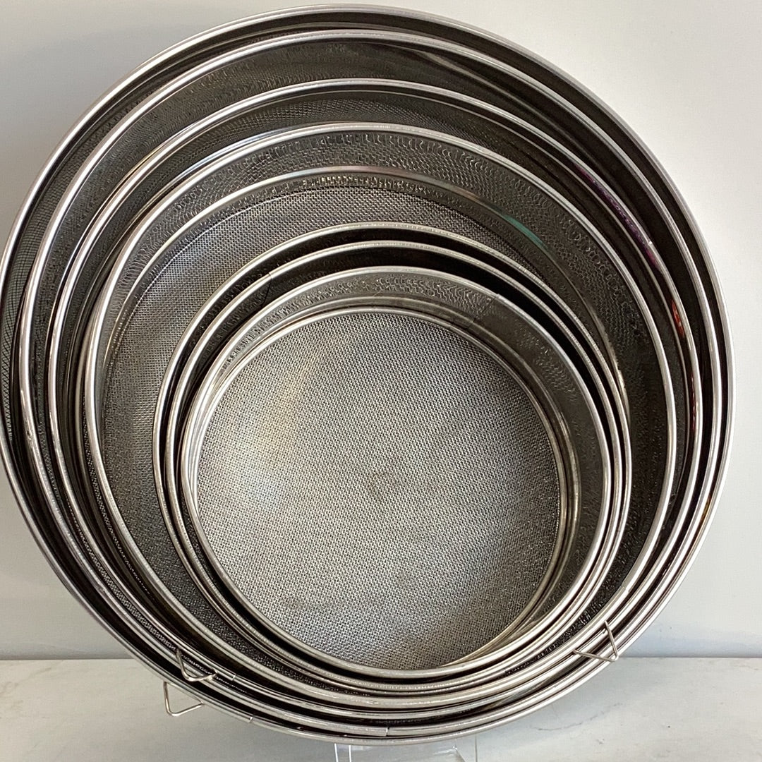 FLOUR SIEVE 6''