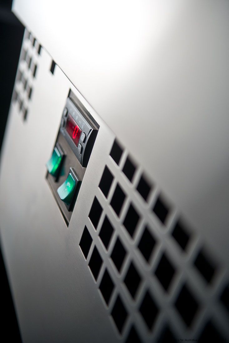 Tecnodom EVO Grab'n Go Self Serve Curve Display TDEVO-120S