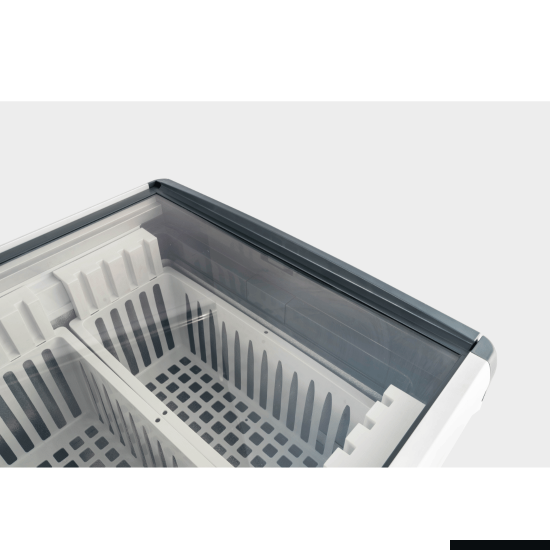 Thermaster 516L Chest Freezer with Flat Glass Sliding Lids - WD516G